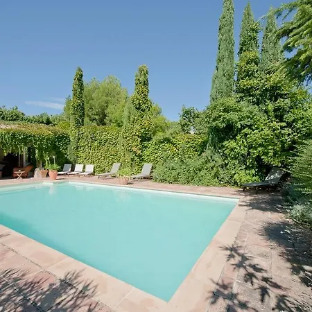 Le Petit Chateau *